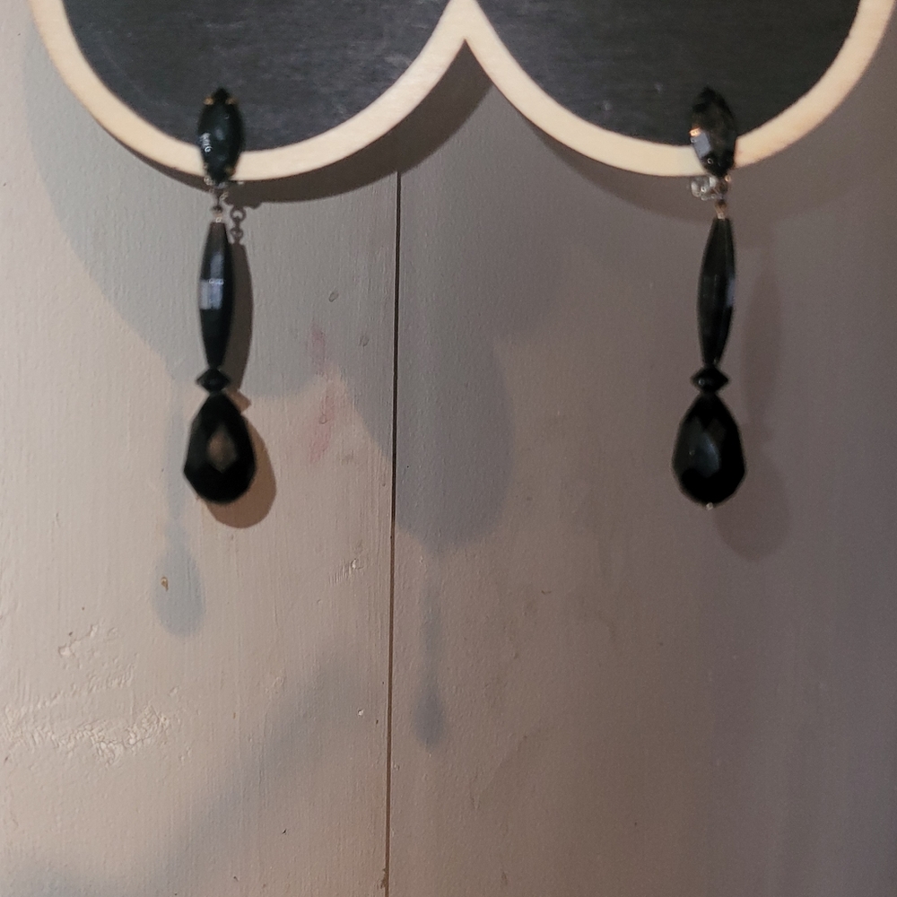 VINTAGE Lewis Segal California black crystal clip on earrings